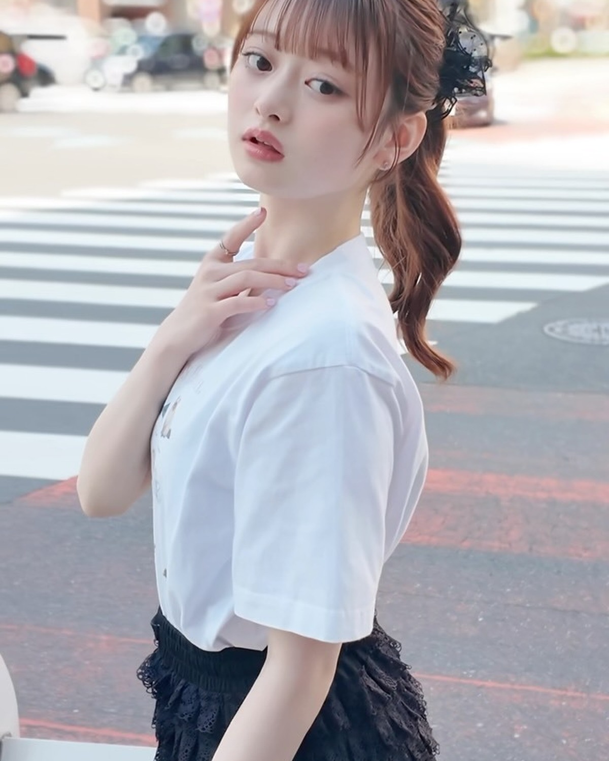 夏もガーリーに上品に♡なゆなな私服🐱🖤🎀推しTはだいすきなネコがたくさんプリントされたTシャツ👕🤍⊹₊⟡⋆˚⊹—————————⊹₊⟡⋆˚⊹Seventeen夏号発売中📖🍉STモデルのオフショットがも