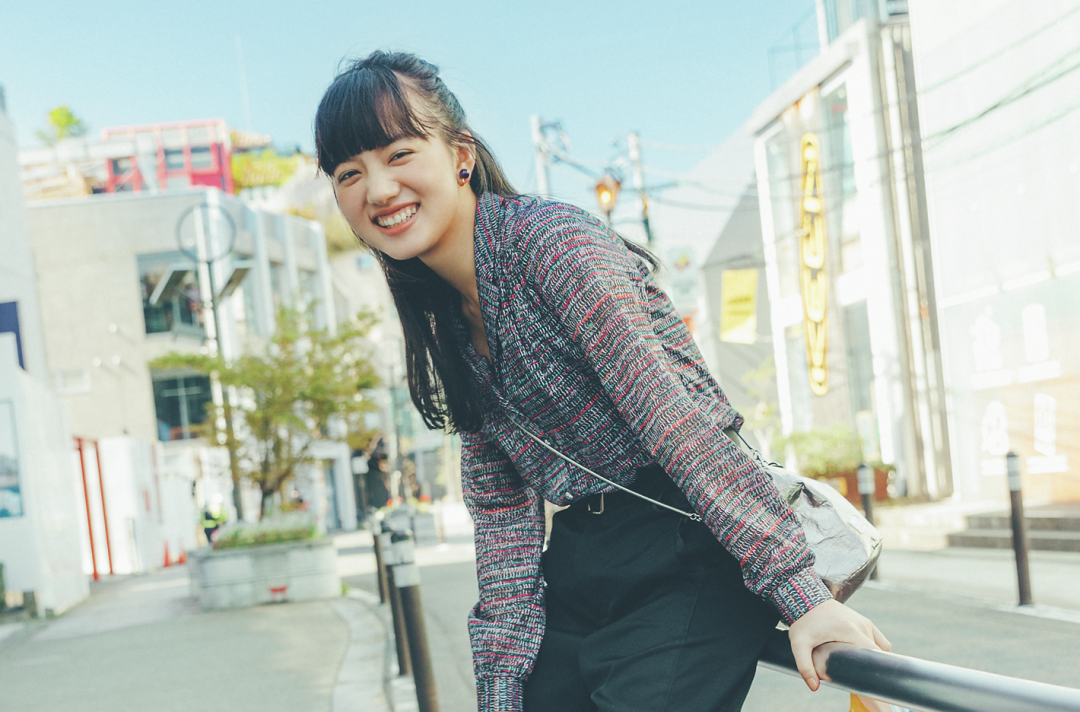 かやの私服♥お気に入りは古着トップスときんちゃくバッグ