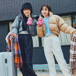 韓国への卒業旅行はダウンJK×ゆるめパンツで♡【ことじゅりのプチプラ服でニコイチdays⑦】