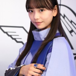 Seventeenモデルの松本麗世が『仮面ライダーガッチャード』のヒロイン・九堂りんね役を熱演！