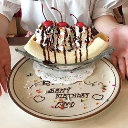 アメリカンなデザートで誕生日をお祝いするなら、このカフェしかないっ♡