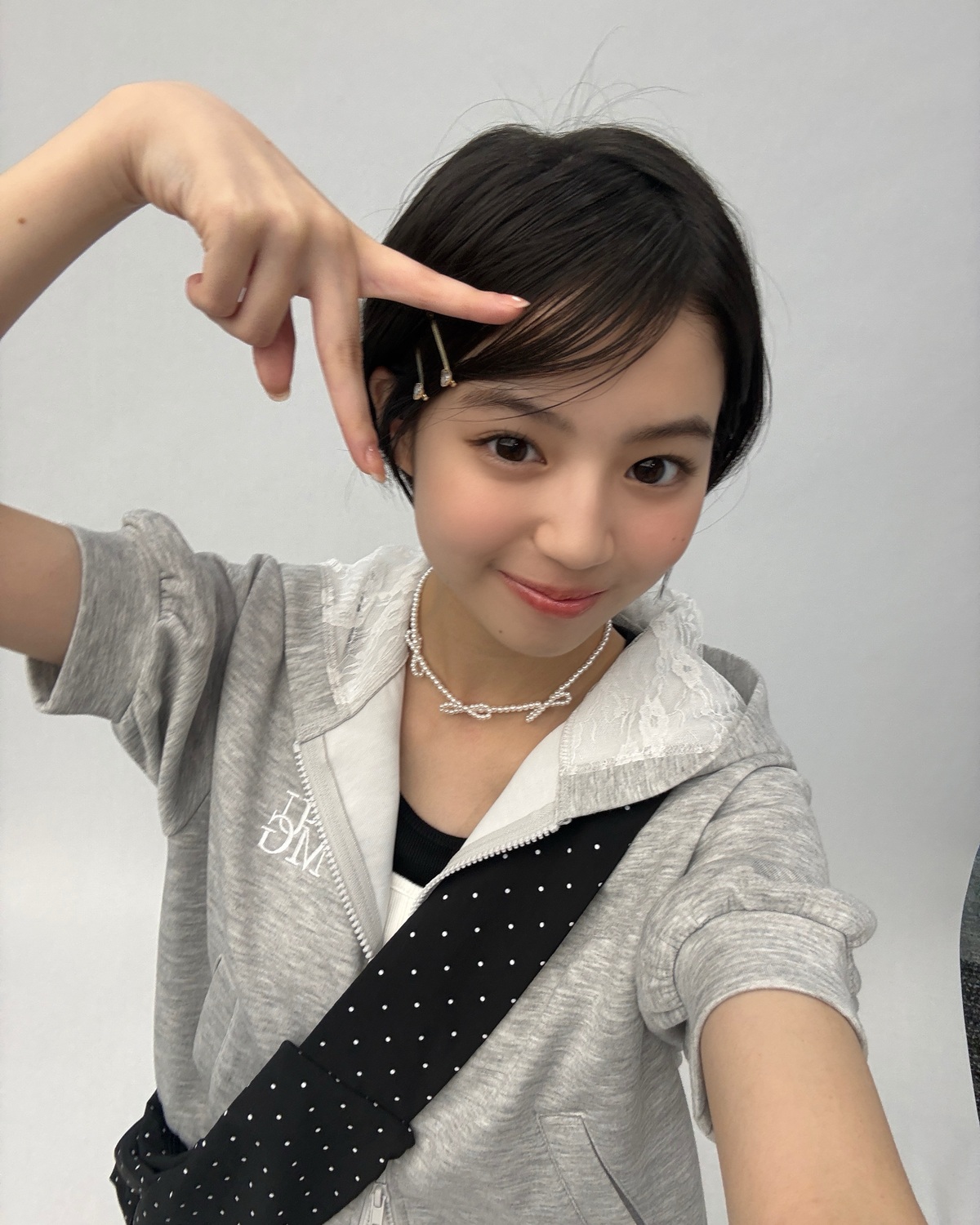 最後の1枚はおまけ🥺🫶🏻わちゃわちゃ愉快なみろんとまほち🤣⊹₊⟡⋆˚⊹—————————⊹₊⟡⋆˚⊹STモデルのオフショットがもっとみたいコは@seventeenjp_mag をフォローしてね💞インス