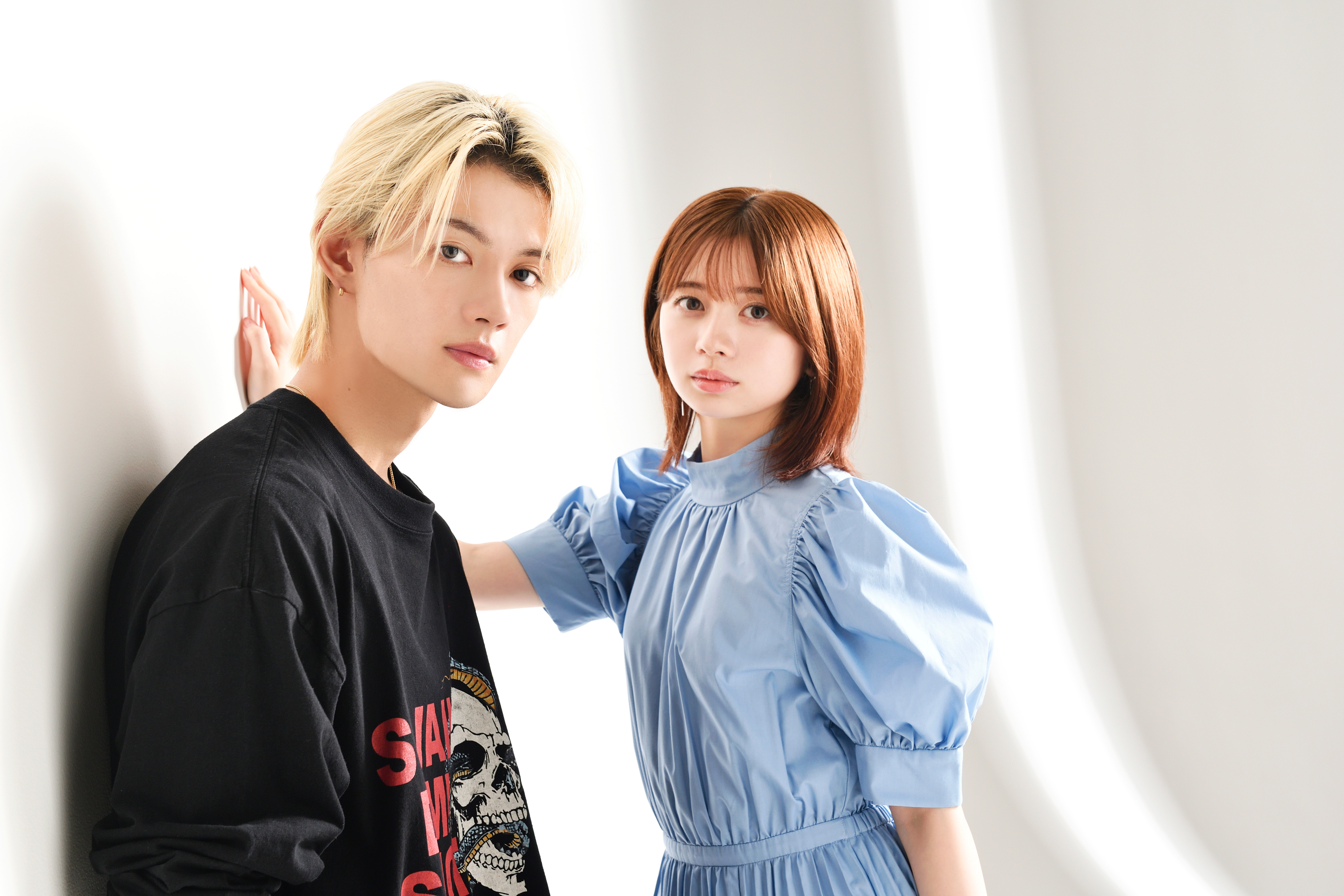 【チェキプレあり】ドラマ『ESCAPE』で共演！ 桜田ひより＆佐野勇斗〈逃亡〉する2人のスペシャルTALK