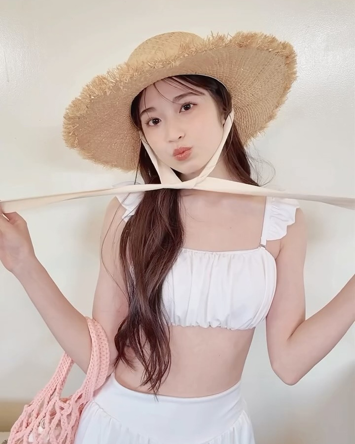 今年はどんな水着をGetした？👙🌴あやなは女の子っぽガーリーなセパレートタイプの水着を着てみた👒🤍#水着 #葛西杏也菜 #水着コーデ #夏コーデ #ワンピース水着 #swimwear #海 #Seve
