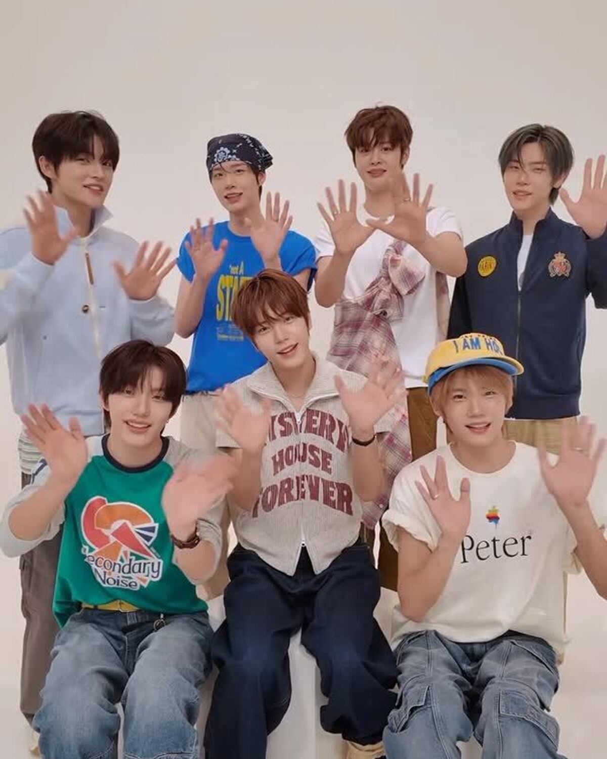 今年4月にデビュー🎤K-POP期待の新人🌟「CLOSE YOUR EYES」がST-Webに初登場🎉Seventeen読者にメッセージが届いたよ🗣️頑張って日本語を話してくれる姿にもキュン😭💘ちなみに