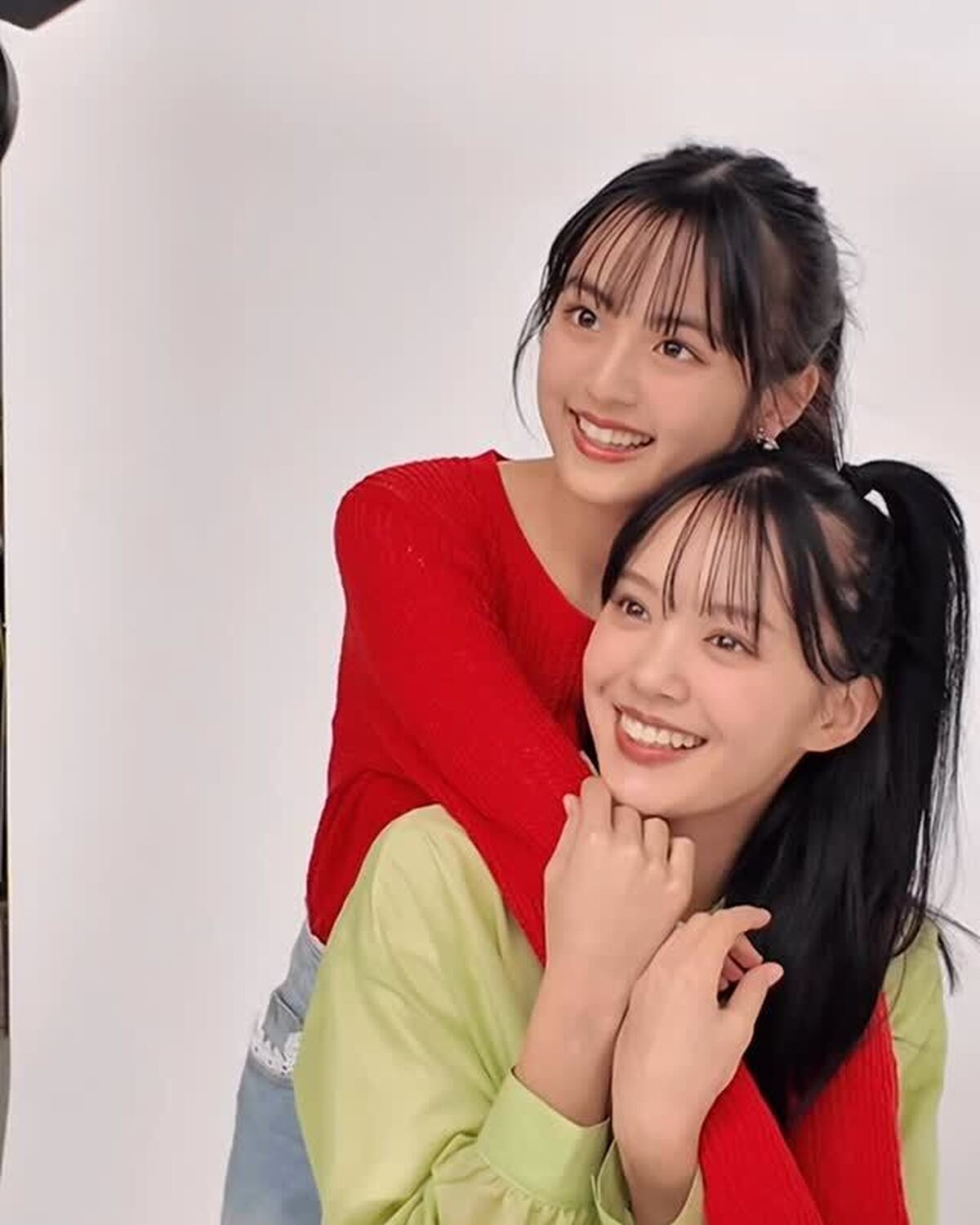 うみ×ゆうなの仲良し撮影Behind👩🏻‍❤️‍👩🏻🎥ペア撮影もリラックスモードで息ぴったりのふたりでした❤️💚#Seventeen #セブンティーン #ST #雑誌 #ファッション雑誌 #竹下優名 