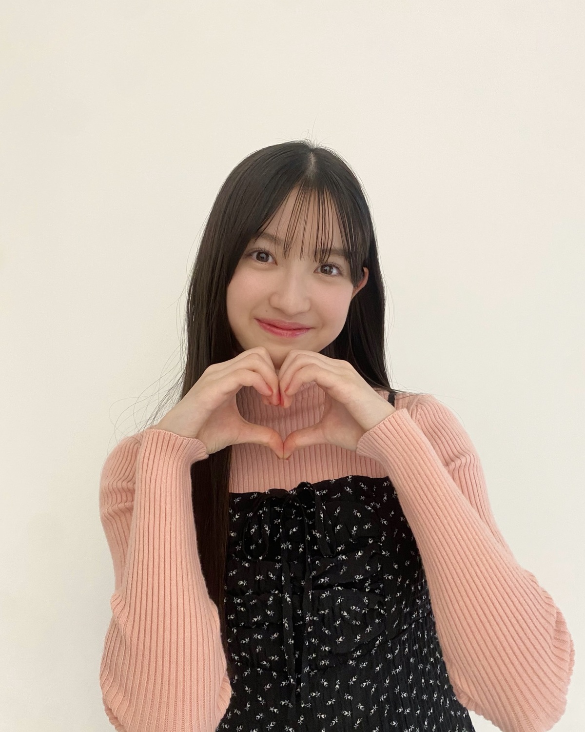 ⋆˙⟡ 𝐇𝐚𝐩𝐩𝐲 𝐁𝐢𝐫𝐭𝐡𝐝𝐚𝐲 𝐒𝐔𝐈𝐊𝐎 ⋆˙⟡今日3月27日は川瀬翠子ちゃんのお誕生日👸🏻🎂りぼんとピンクが好きなすいちゃん🎀💓14歳になったよ✨みんなもコメントで一緒にお祝いしよ✍🏻#川瀬