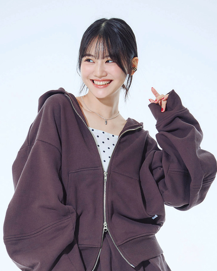 【関谷瑠紀・松本麗世・希咲うみ 冬の私服大スナップ】こなれ感のポイントはフーディ！