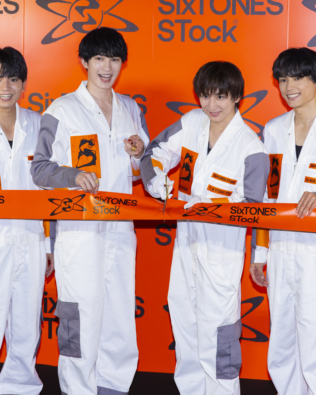 【体験型倉庫見学会『SixTONES STock』】６周年に届ける６人の軌跡とユーモアたっぷりの遊び心「磨きをかけていい石になります！」