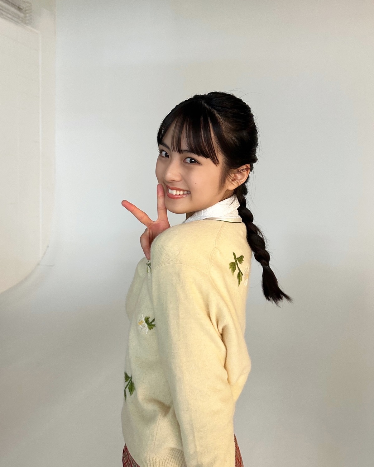 #りぼん70周年 企画撮影のいろんな優名詰め合わせ👼🏻🎀🤍金髪ウィッグ姿もあるよ👩🏼🫣#竹下優名 #コスプレ #りぼん #オフショット #Seventeen #セブンティーン #可愛い女の子 #Sev