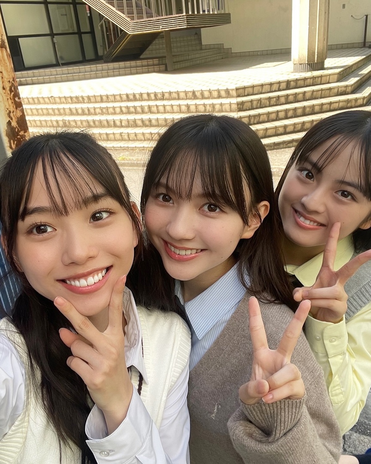 先週金曜日にYouTubeにUPした「秋号撮影の裏側」動画はもうチェックしてくれた？📺🧡秋号の撮影裏側をギュギュッと1本にまとめてるよ🎶モデルの素や面白シーンもたくさん見れるかも🥺💨まだ見てないコはい