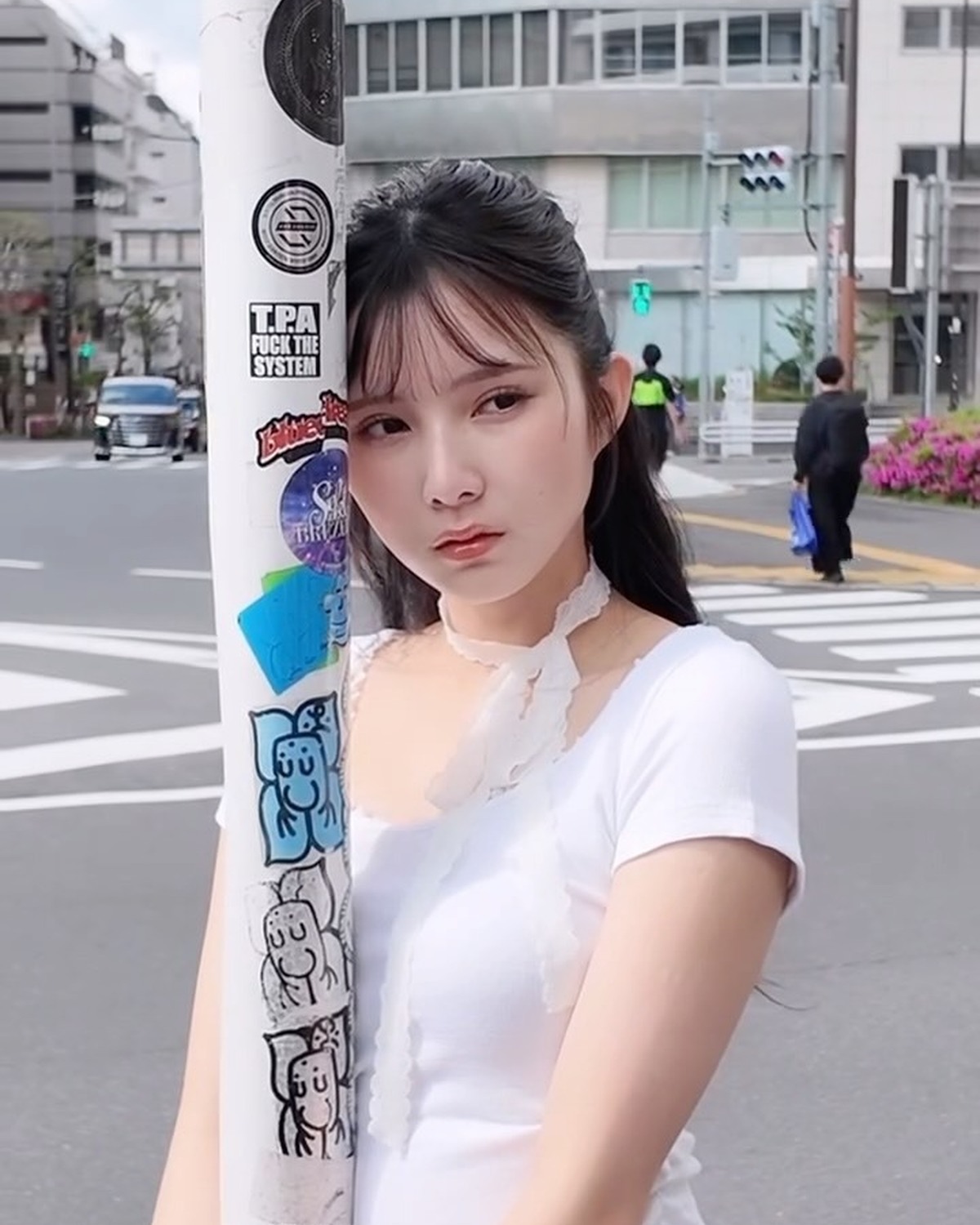 表情もポージングも💯な快空📸✨いつもは元気いっぱいのイメージだけど、こんなクールな表情もできちゃうんです🤍🖤衣装は私服だよ👗おしゃれすぎ🎀モデルの夏私服企画参考にしてね☺︎#Seventeen #セブ