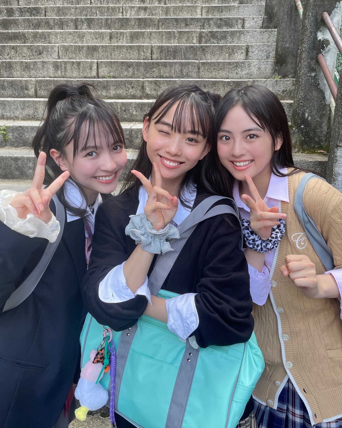 ˗ˏˋ  GALやってみた🥰🌺💖ˎˊ˗ここあ、れいちゃん、ゆうちゃんがギャルに変身💓3人曰く、"ギャルは真顔" が鉄則らしいです。🥺🤟🏻#Seventeen #セブンティーン #Seventeen秋号