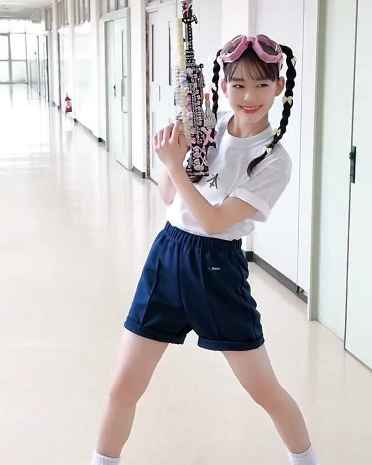 元気いっぱい💛おみくの撮影ビハインド🎥💞見てるとこっちも笑顔になっちゃうよね🥹🫶🏻#岡本望来 #体育祭 #体育祭ヘア #体育祭アレンジ #ヘアアレンジ