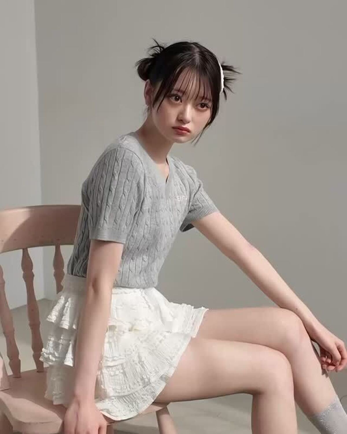 ビジュも魅せ方も💯なゆなな👼🏻🎀いつものゆななよりクールめなポージングと表情🤍🩶STモデルたちの夏私服参考にしてね📖🤓#Seventeen #セブンティーン #ST #雑誌 #ファッション雑誌 #Se