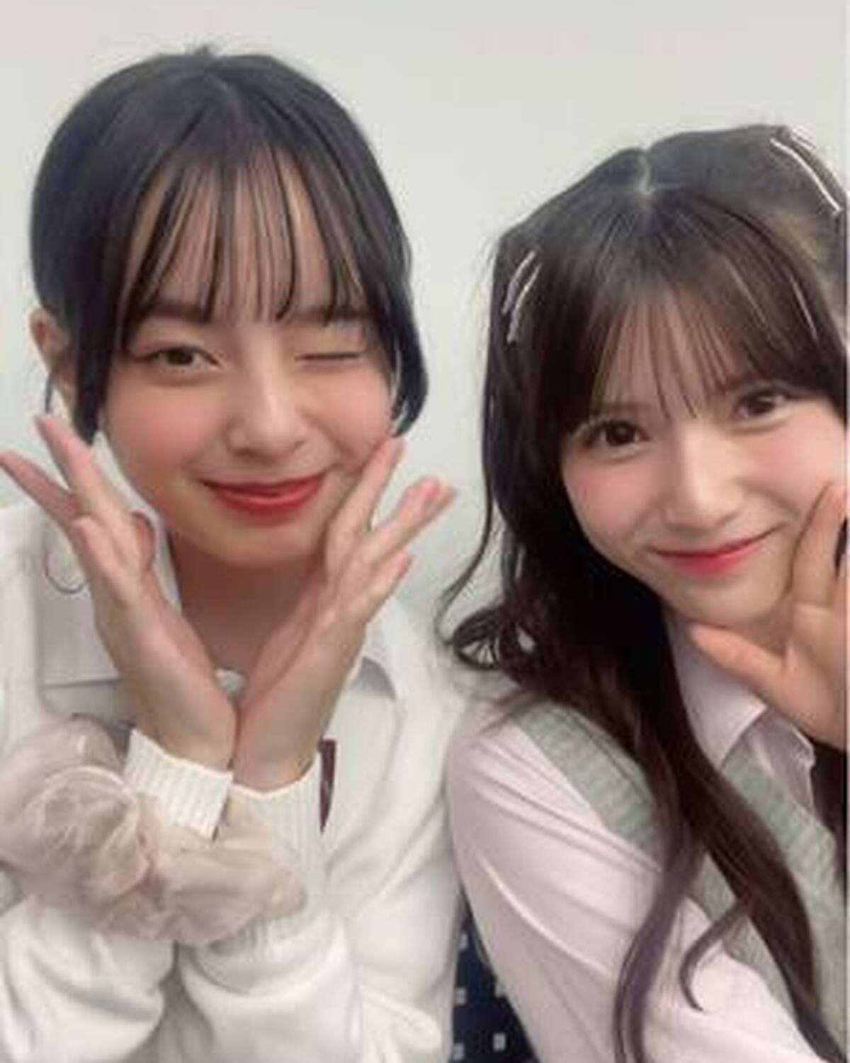 ⊹₊⟡⋆˚舞羽＆快空が『17。アオイハル』踊ってみた🩵⊹₊⟡⋆˚ Rainy。ちゃんの公式YouTubeではMVがUPされてるよ🎥🌈まだみてないコは今すぐチェックして🎶 〈快空〉ピンクシャツ(参考商品