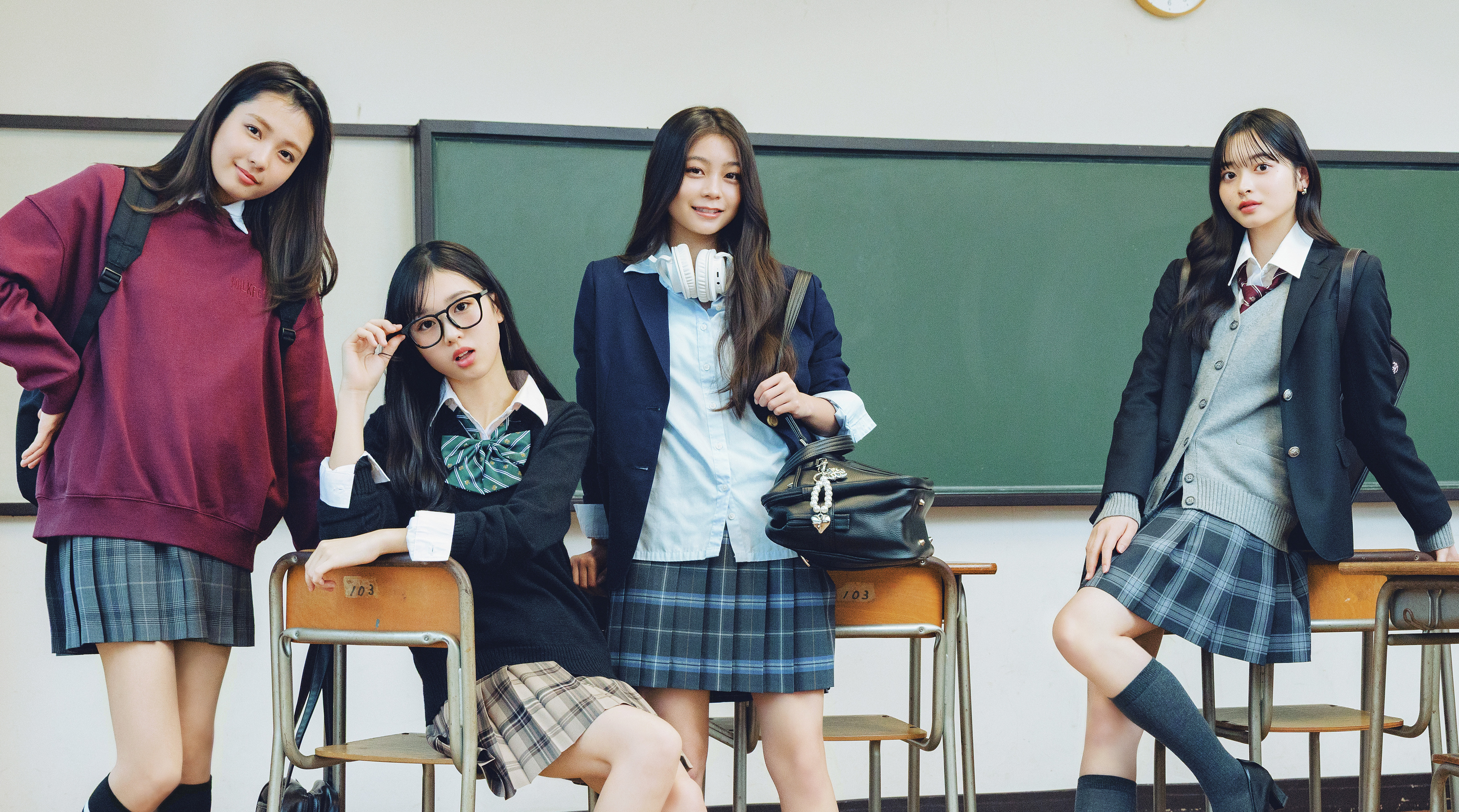 【学年別おすすめ制服コーデ】高3はシンプルis the BESTで憧れの姉み感出す！