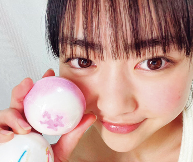 【原田花埜】湯ぶねにつかってリラックス♡ バスボムを入れると気分が上がるよ