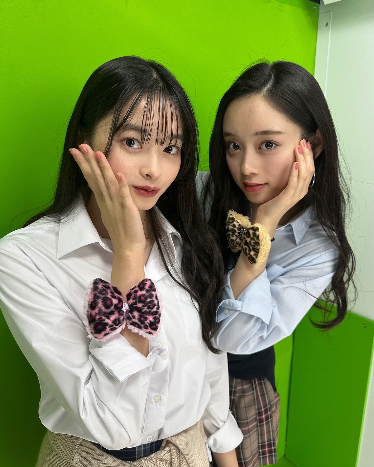 キメっ✨なめりふじ👭🏻💓おそろのギャルみヘアゴムをつけてプリクラを撮ったよ📸#Seventeen #セブンティーン #ST #雑誌 #ファッション雑誌 #滝口芽里衣 #佐藤不二子 #jk #プリクラ 