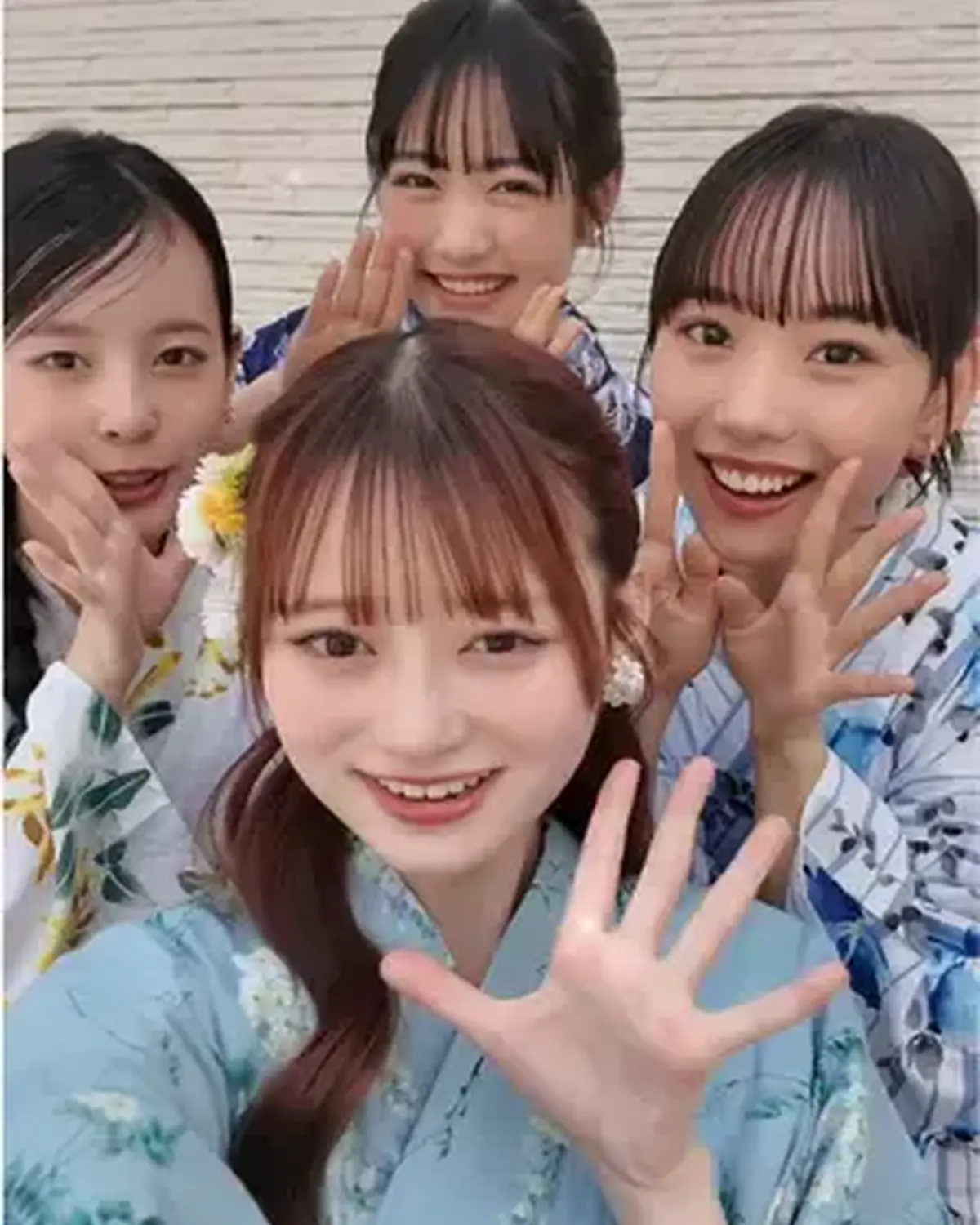 6月生まれのみなさん♡ハッピーバースデー🎂🎉 今月はカバームービーを担当してる、ゆなな、まう、れいよ、はなのからメッセージ💌 ⊹₊⟡⋆˚⊹————————— ⊹₊⟡⋆˚⊹ STモデルのオフ