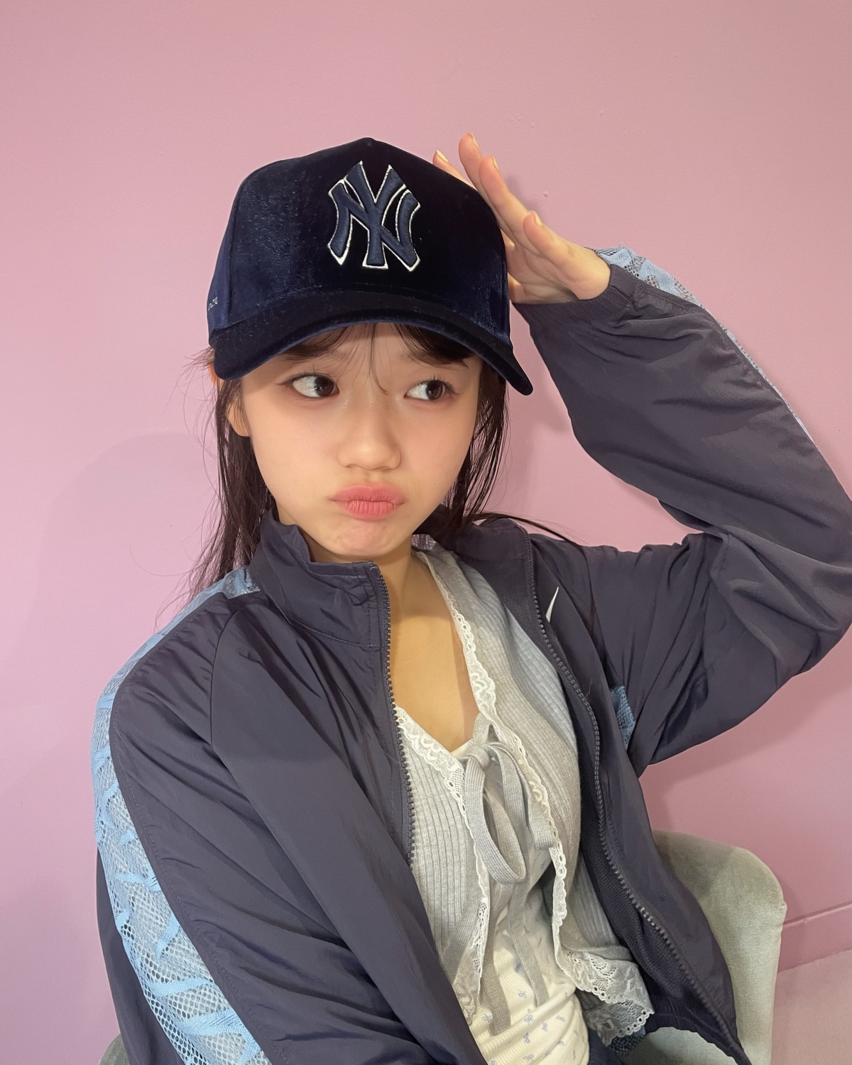 ⋆˙⟡ 𝐇𝐚𝐩𝐩𝐲 𝐁𝐢𝐫𝐭𝐡𝐝𝐚𝐲 𝐑𝐔𝐍𝐀 ⋆˙⟡今日10月10日は中島瑠菜ちゃんのお誕生日👸🏻🖤発売中のSeventeen秋号のオフショットでお祝い🎂みんなもコメントで一緒にお祝いしよ✍🏻 ⊹₊