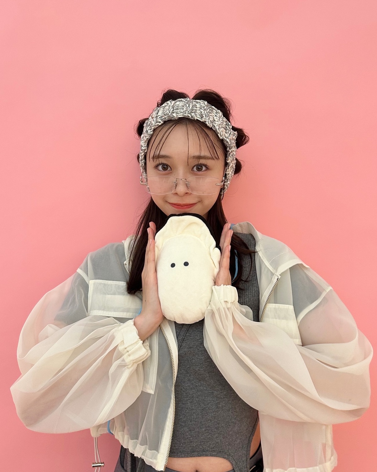 梨々花の推しキャラ "生牡蠣ちゃん"🦪🤍🤍髪型も生牡蠣ちゃんっぽく真似してみた🥺どうかな？🎶#Seventeen #セブンティーン #Seventeen秋号 #ST秋号 #STモデル #可愛い女の子
