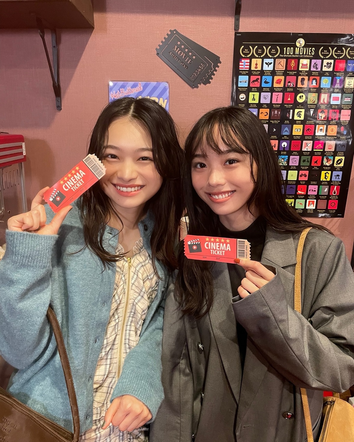 るいれい映画館デート👭🏻💗🎬#Seventeen #セブンティーン #Seventeen秋号 #ST秋号 #STモデル #可愛い女の子 #カルチャー #松本麗世#月島瑠衣 #映画館 #映画デート
