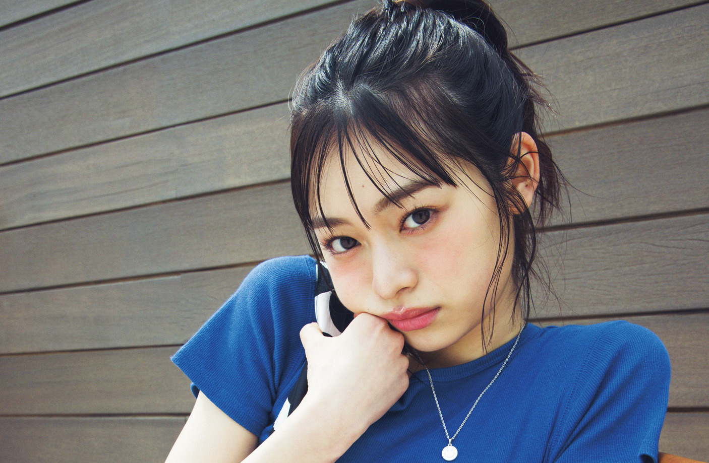 【月島琉衣の私服Tシャツコーデ】カラーをきかせたスポガーリーで着こなすよ！【夏の推しTシャツSNAP】