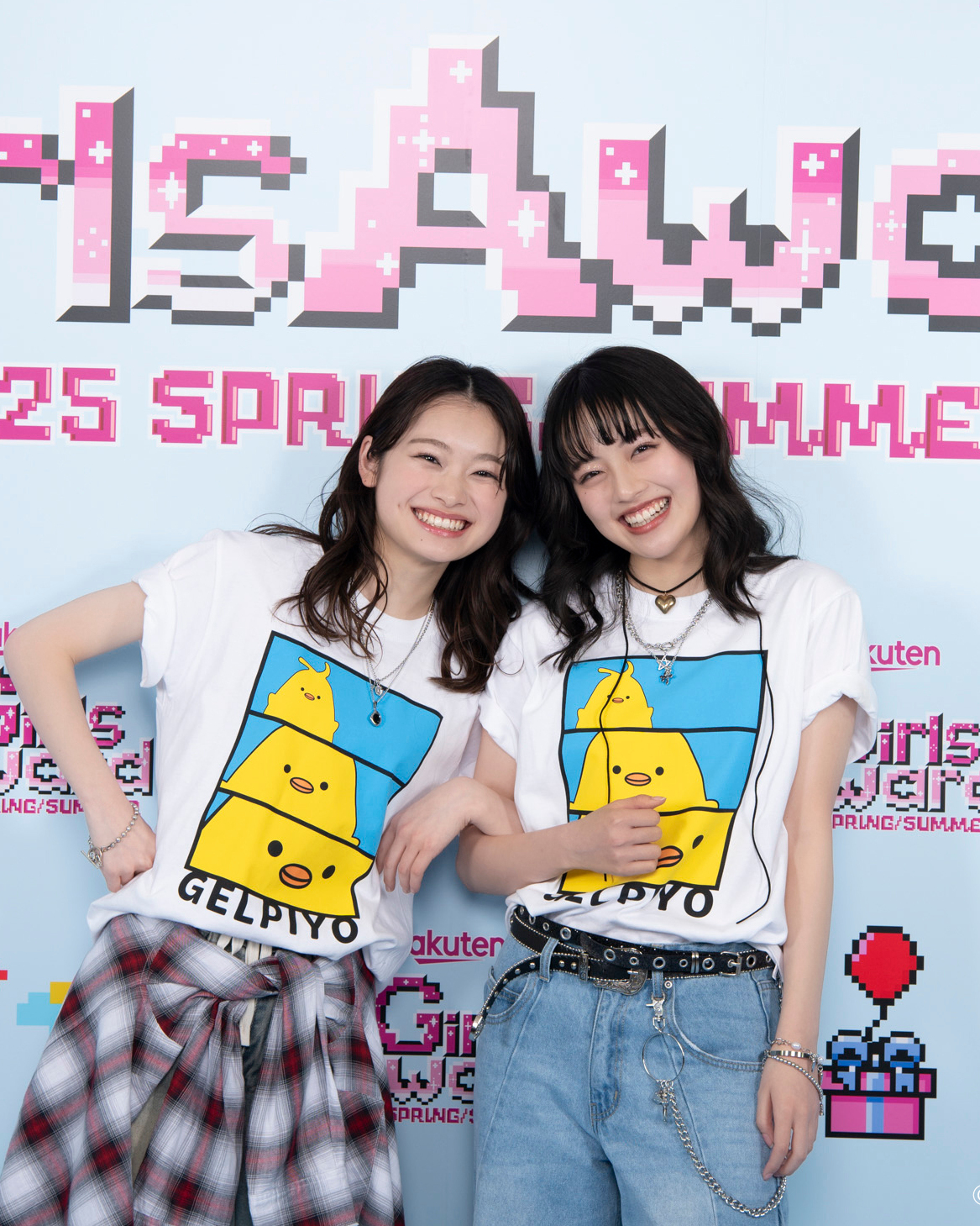 ST㋲も沼る「ゲルぴよ」♡  ガルアワコラボステージのTシャツがかわいいと話題！