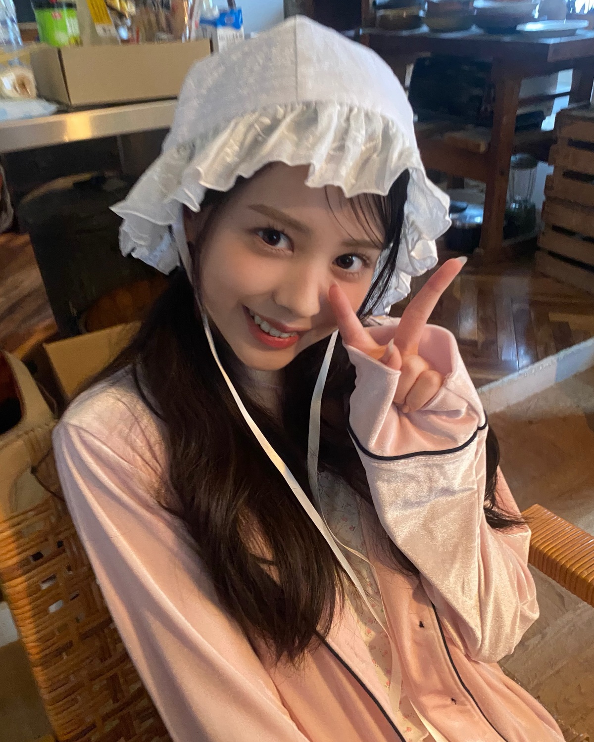 8月も折り返し🌴みんなどんな夏を過ごしてる？🥰今月のカバームービーはもう見てくれた？👀そんなカバームービー撮影のオフショを🆙🤍バブみが強すぎるかんちゃん👼🏻🎀#梶原叶渚 #Seventeenモデル #