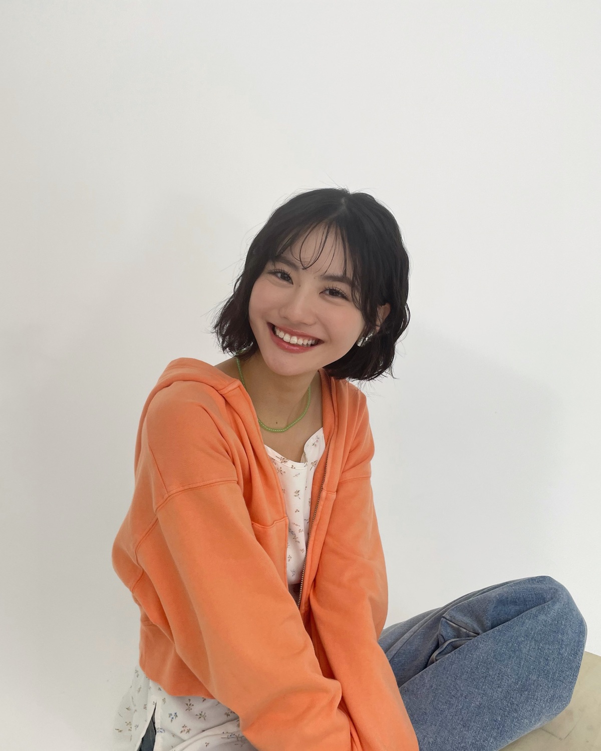 すっかりボブの印象が定着してきた瑠紀👼🏻🧡1枚目の笑顔が可愛すぎる🥺⊹₊⟡⋆˚⊹—————————⊹₊⟡⋆˚⊹STモデルのオフショットがもっとみたいコは@seventeenjp_mag をフォローして