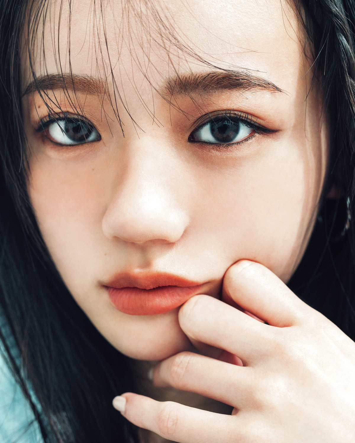盛れて洒落るY2Kフェイスにおすすめのコスメ＆やり方を紹介【今っぽ洒落顔メイク】