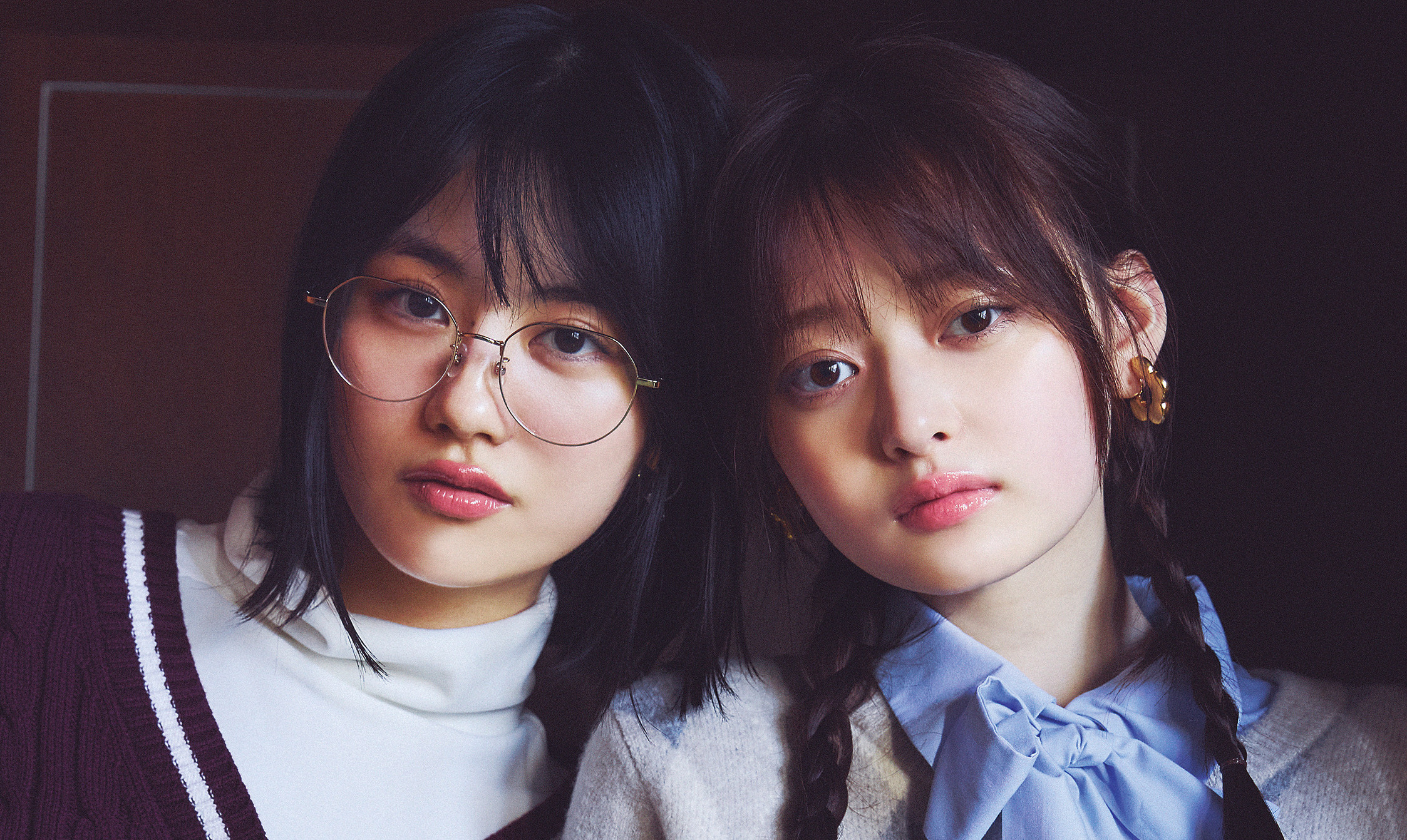 スクール調に可愛さ＆抜け感をプラス♡ プレッピーニット×ミルキーコーラルリップ【ニットとリップのLOVEな関係】