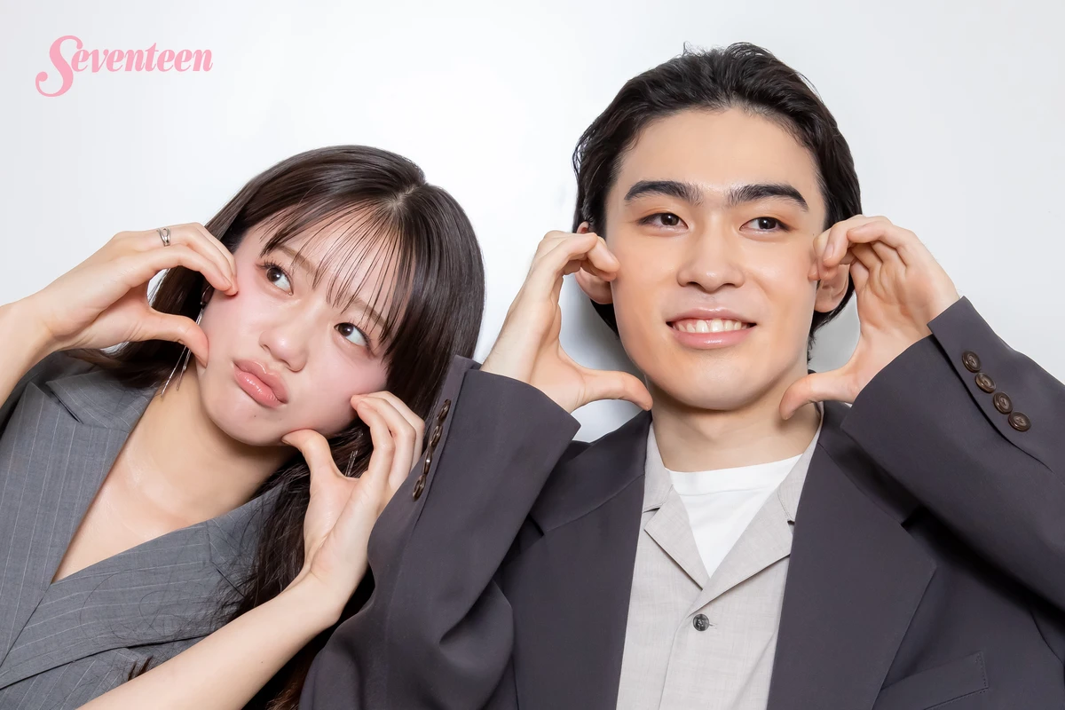 ほっぺハートを作る市川染五郎と中島瑠菜