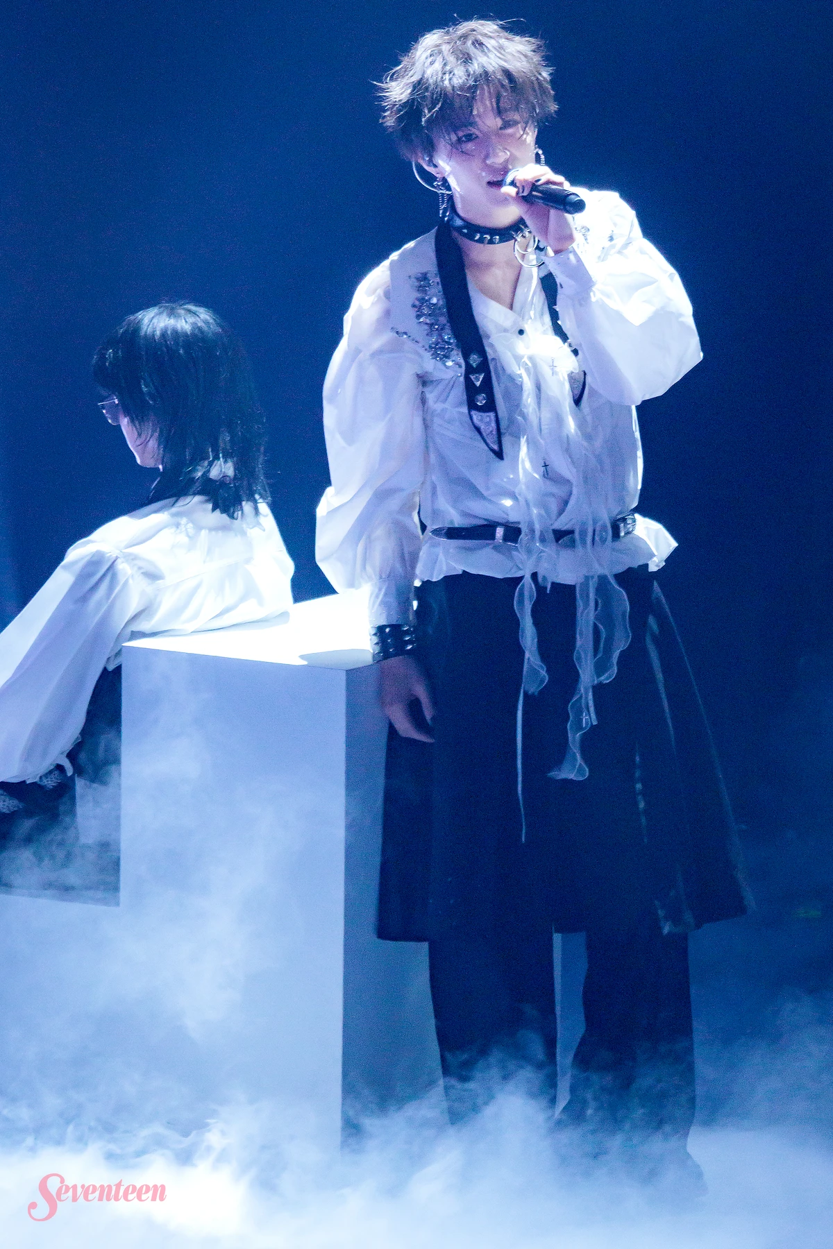 龍宮城 ARENA LIVE 2026 -SHIBAI-で朗々と歌い上げるKENT