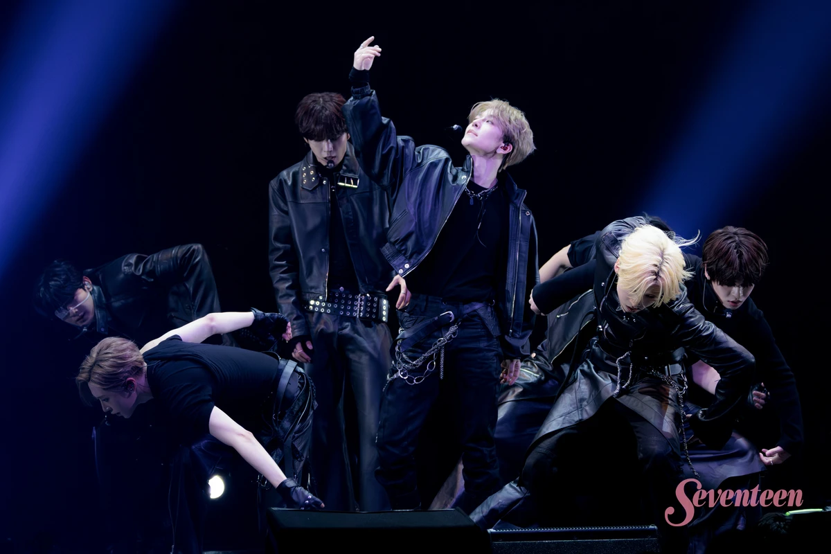 ALPHA DRIVE ONE：ライブ写真