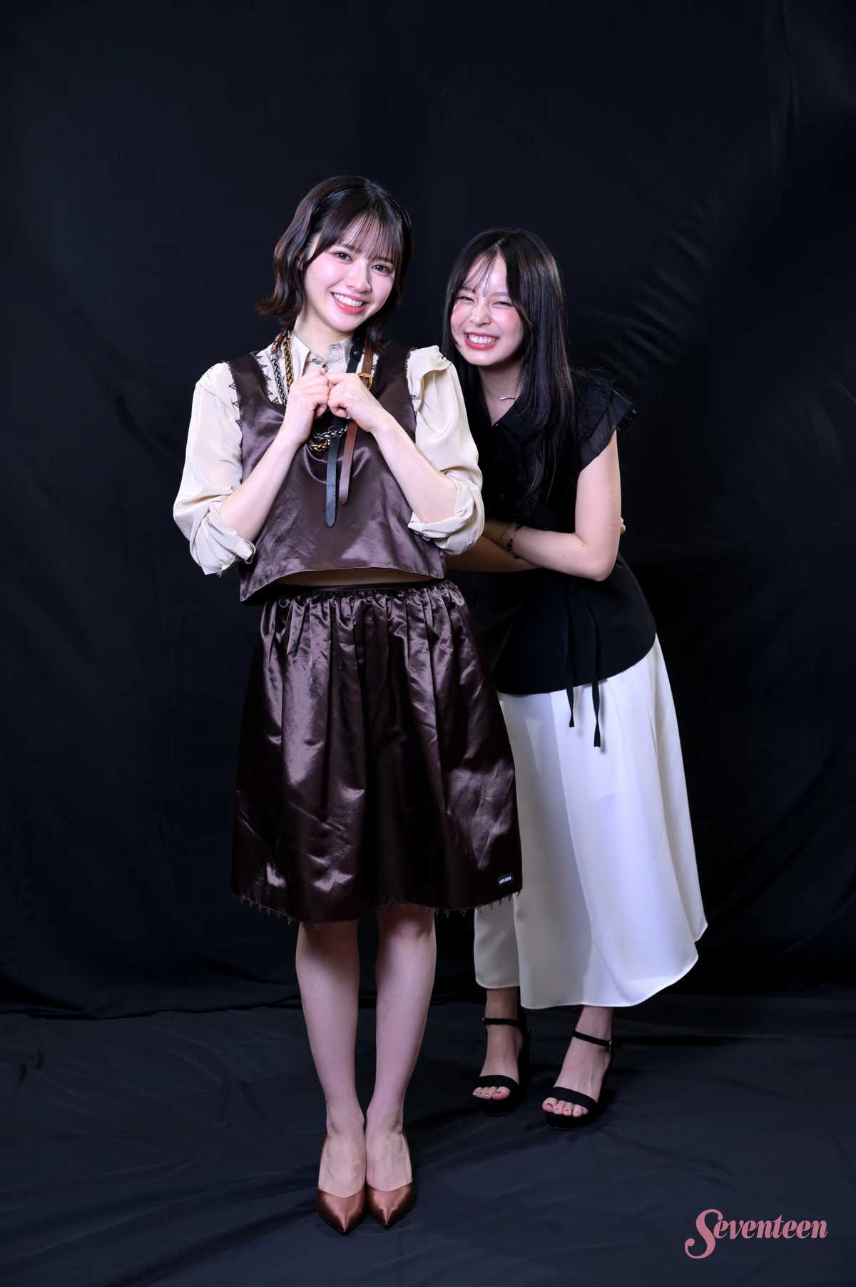 笑顔満開の鎮西寿々歌さんと小國舞羽ちゃん